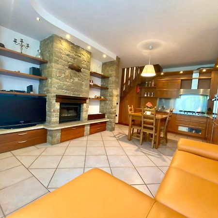 Casa Vacanza Residence Lago Di Endine Monasterolo del Castello エクステリア 写真
