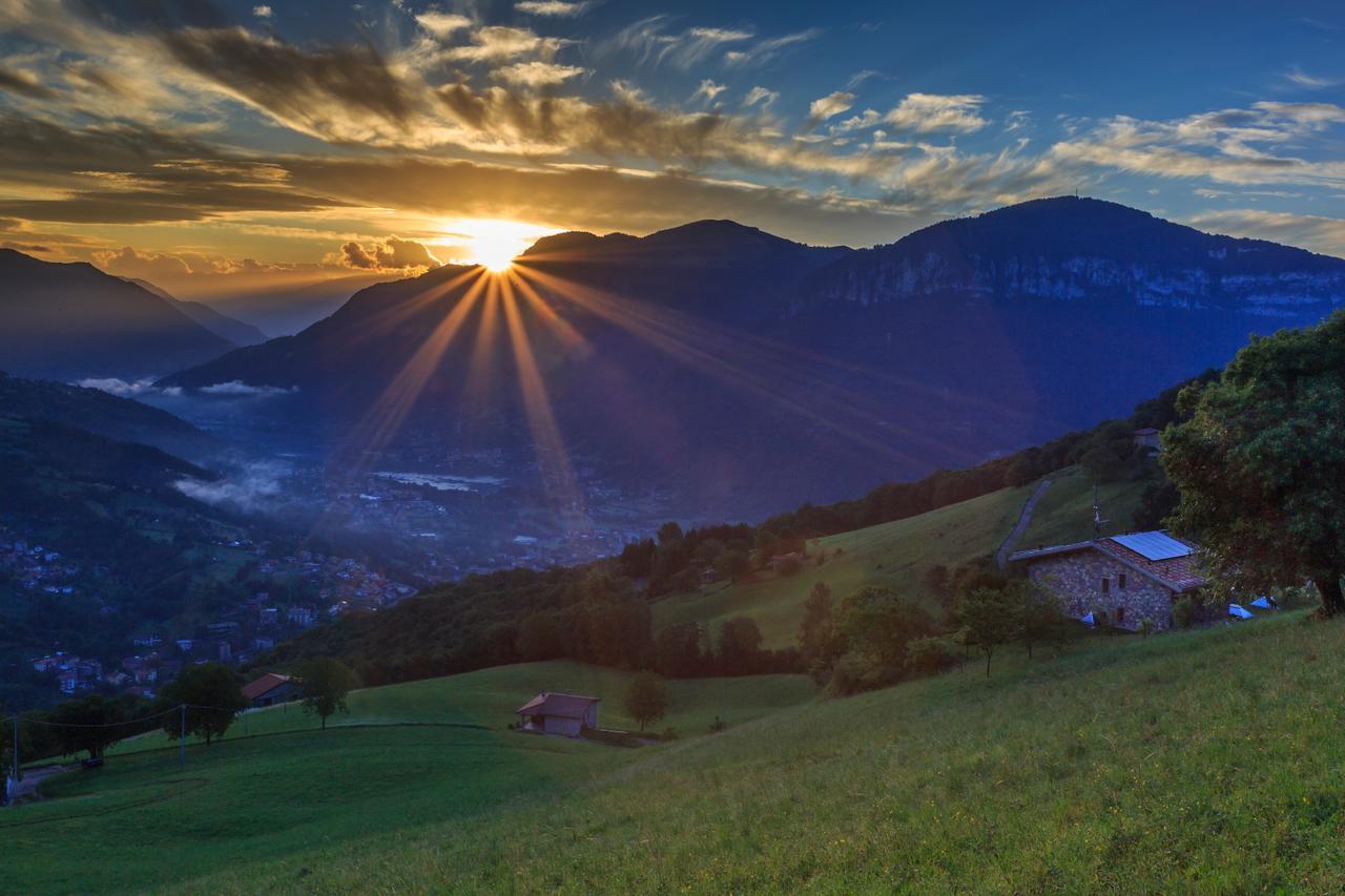 Casa Vacanza Residence Lago Di Endine Monasterolo del Castello エクステリア 写真