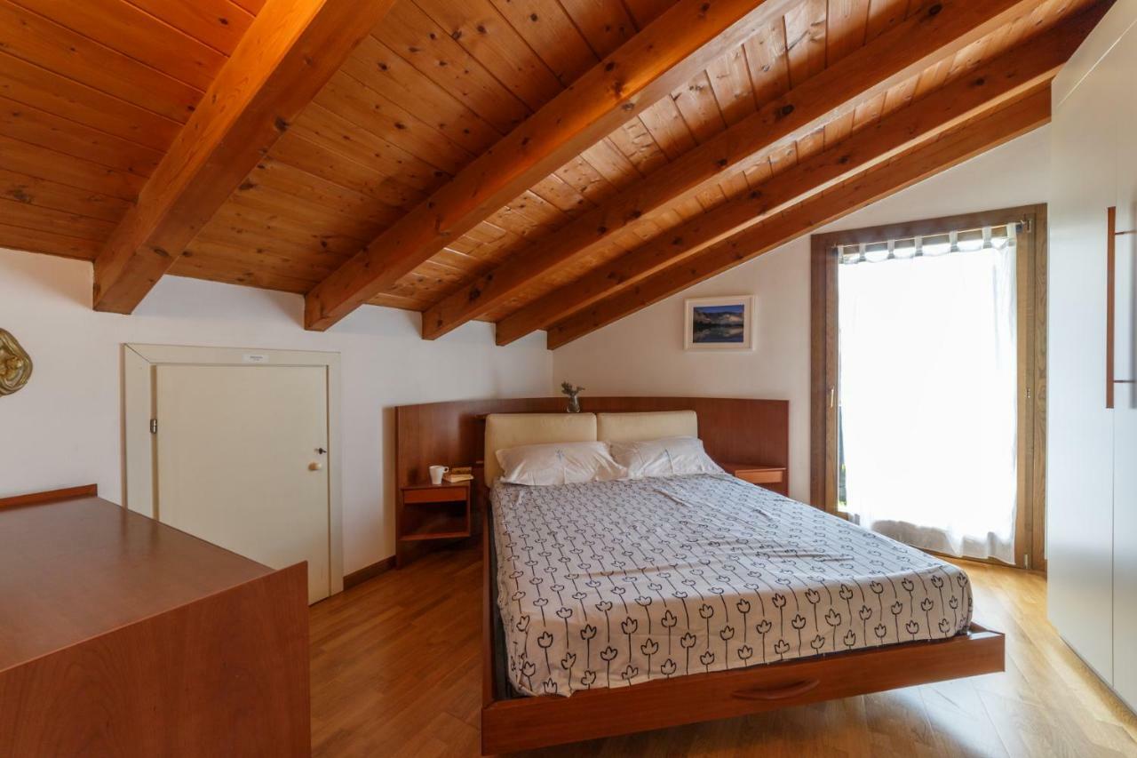Casa Vacanza Residence Lago Di Endine Monasterolo del Castello エクステリア 写真