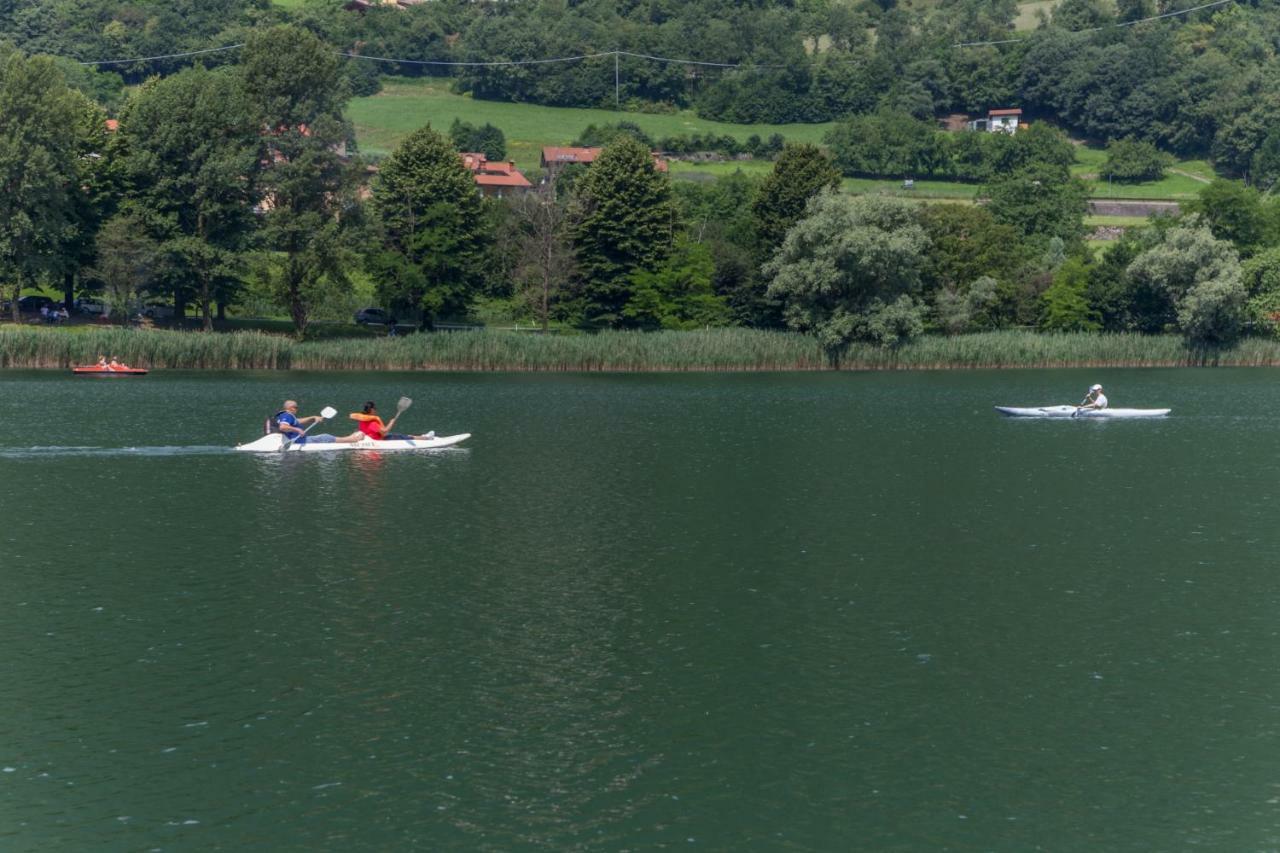 Casa Vacanza Residence Lago Di Endine Monasterolo del Castello エクステリア 写真
